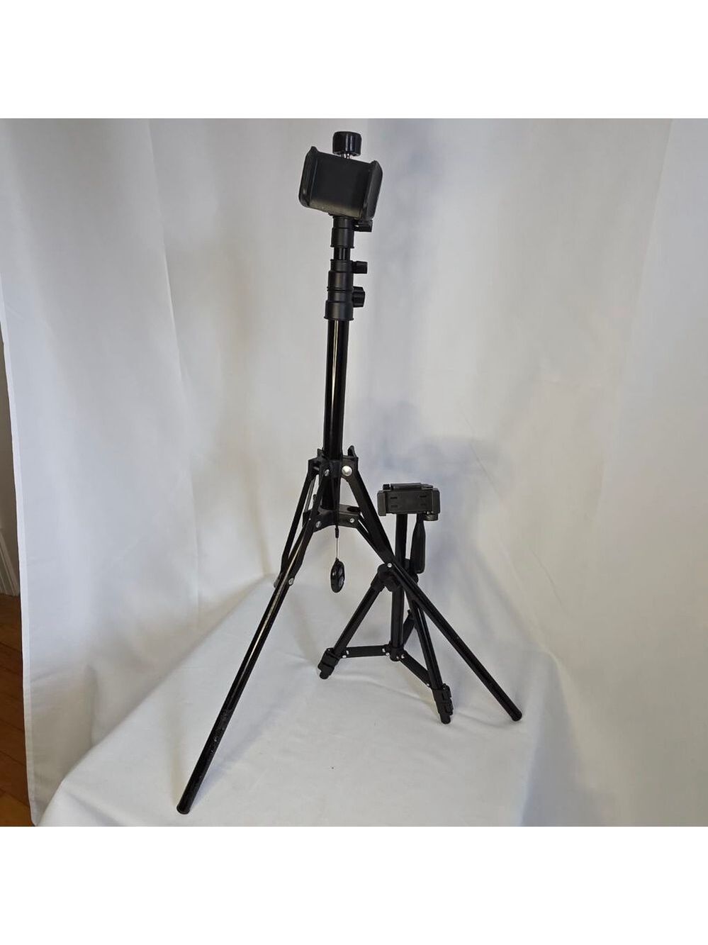 Two Tripod
